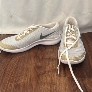 Nike Women's Flex Experience Run 12 White and Gold Sneakers size 8.5